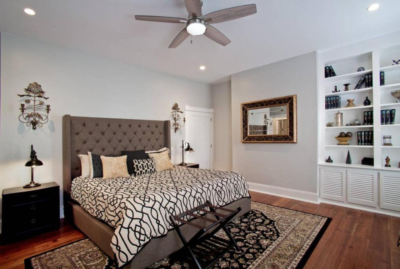 Newly Renovated 4 Bed 3 Bath And 2 Parking Spots Savannah Exterior foto
