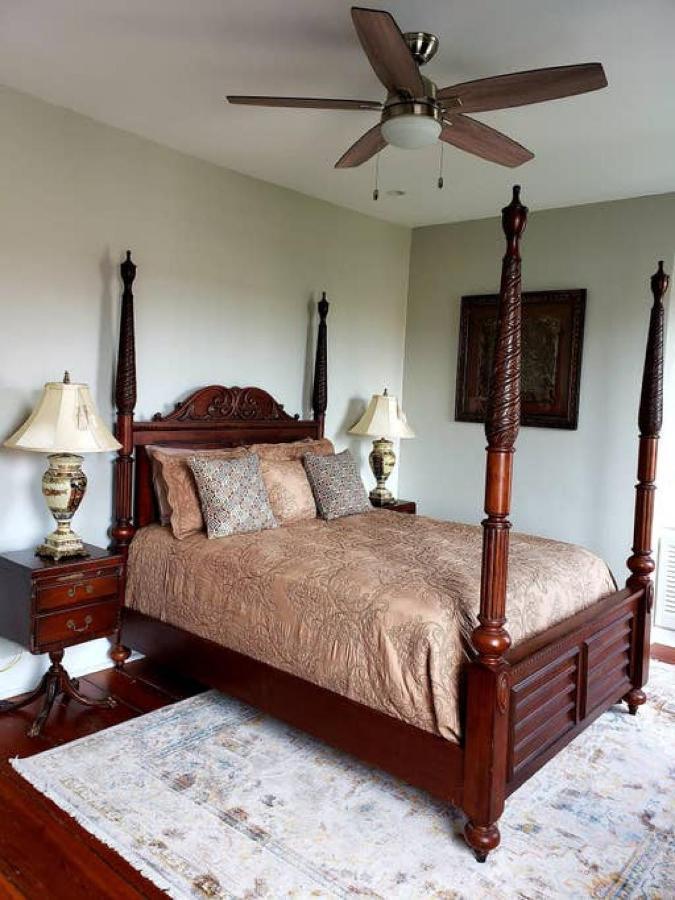 Newly Renovated 4 Bed 3 Bath And 2 Parking Spots Savannah Exterior foto